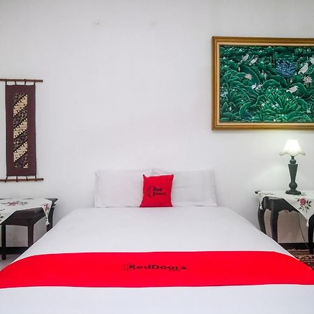 Reddoorz Syariah At Griya Raharja Klaten Exterior photo