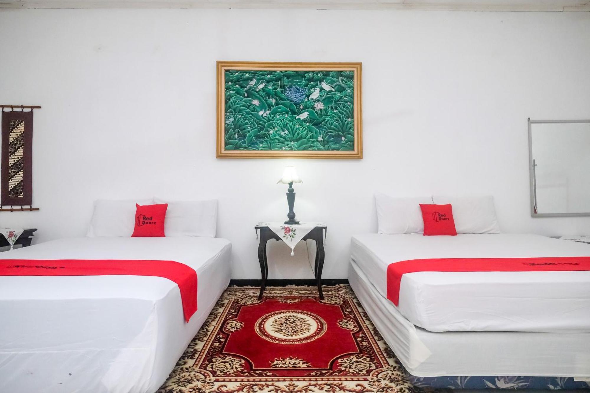 Reddoorz Syariah At Griya Raharja Klaten Exterior photo