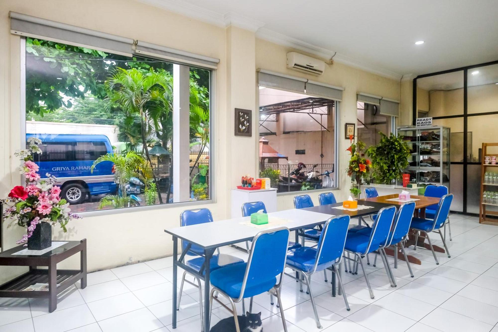 Reddoorz Syariah At Griya Raharja Klaten Exterior photo