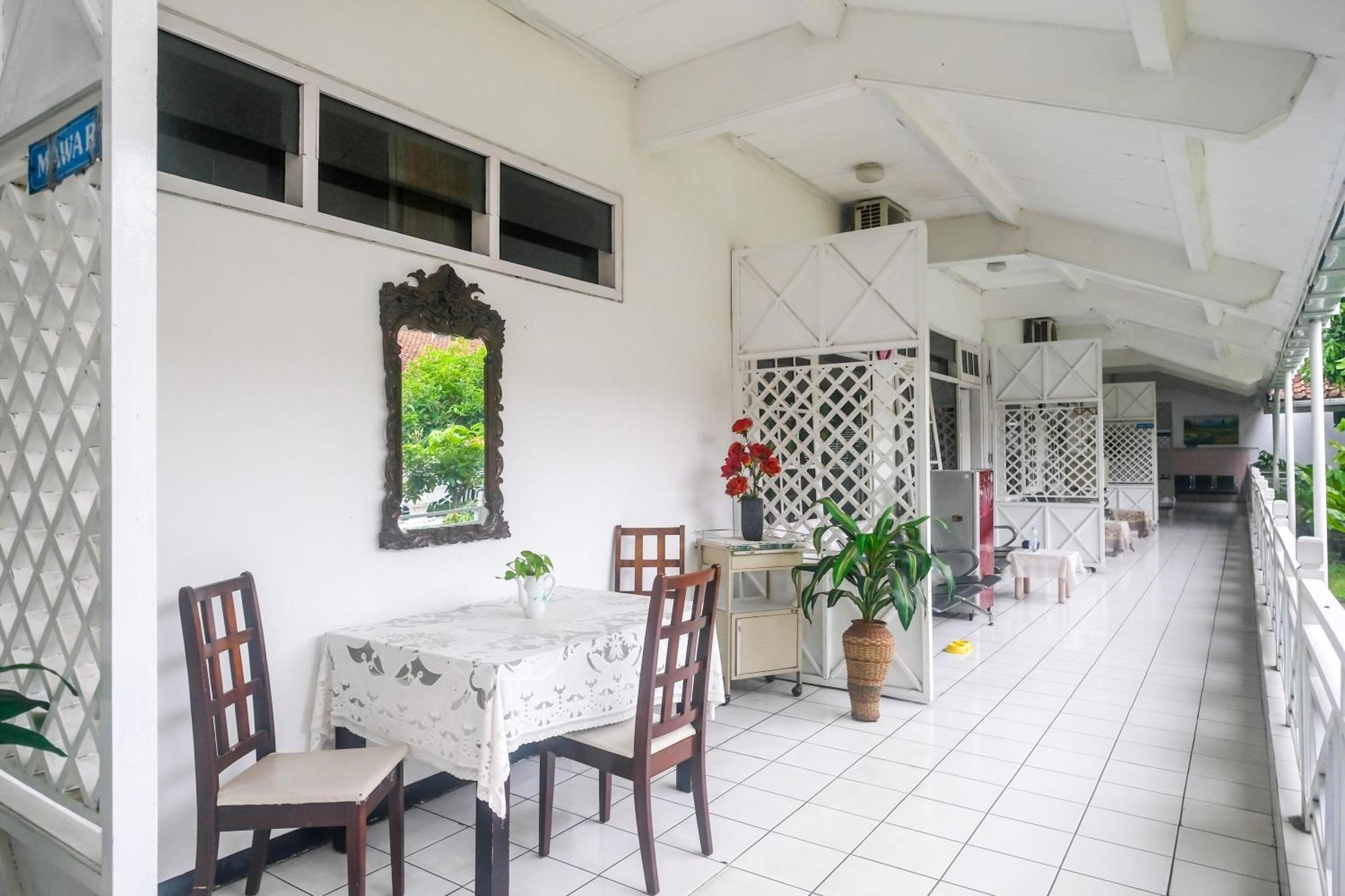 Reddoorz Syariah At Griya Raharja Klaten Exterior photo