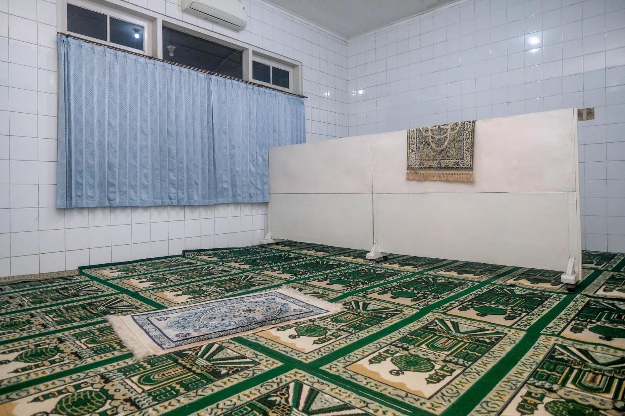 Reddoorz Syariah At Griya Raharja Klaten Exterior photo